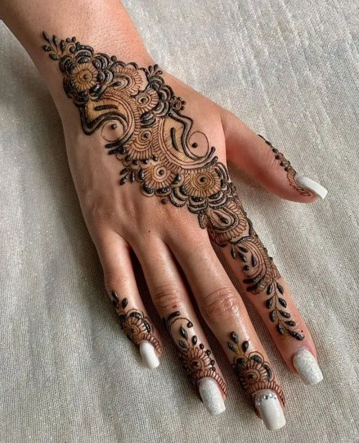 back-hand-arabic-mehndi-design-6 Back Hand Arabic Mehndi Design