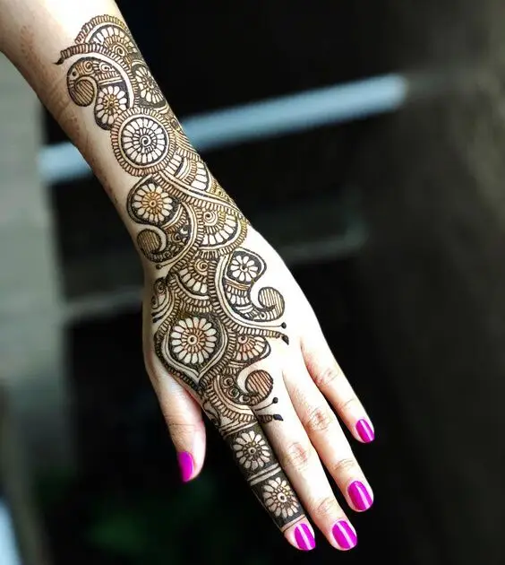 back-hand-arabic-mehndi-design-9 Back Hand Arabic Mehndi Design