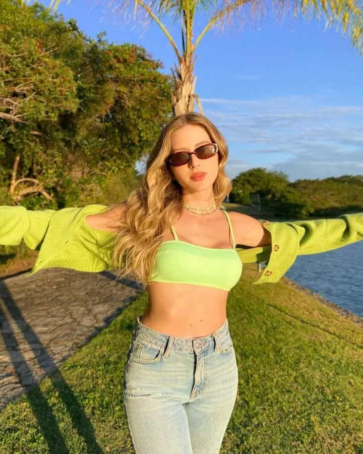 beautiful-girl-dp-for-instagram-2 Beautiful Girl Dp For Instagram
