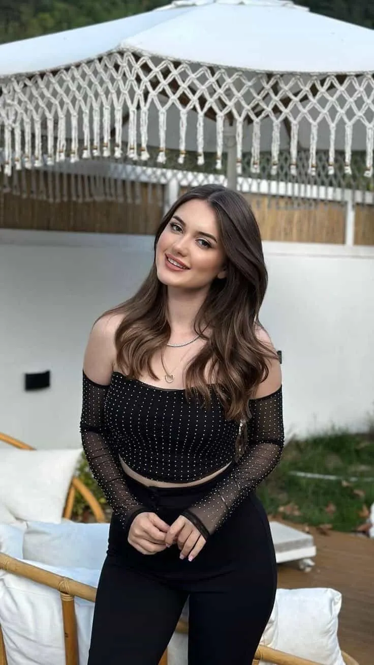 beautiful-girl-dp-for-instagram-4 Beautiful Girl Dp For Instagram