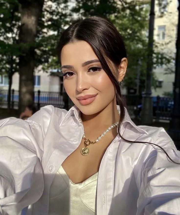 beautiful-girl-profile-picture-4 Beautiful Girl Profile Picture