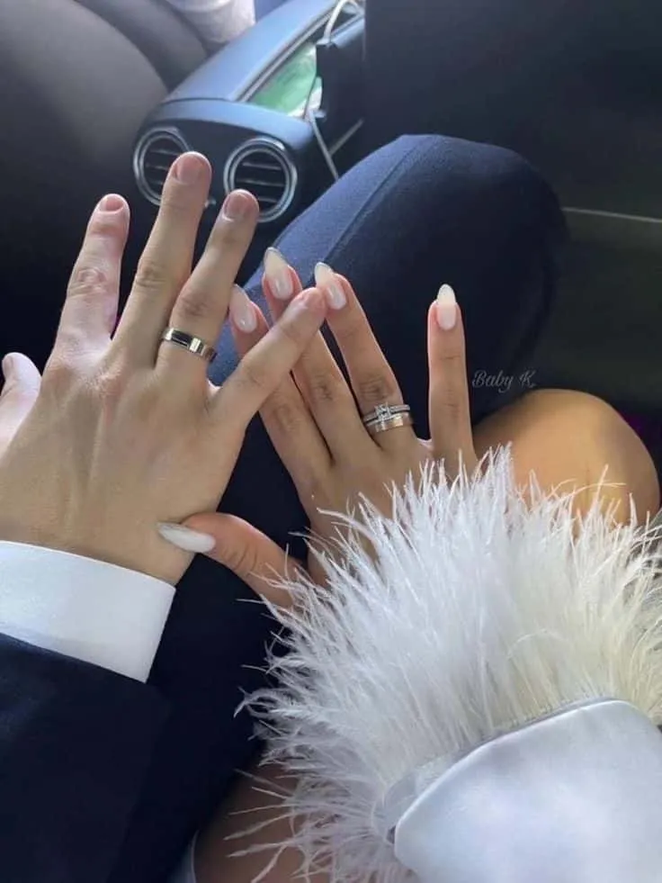 couple-hand-photo19 Couple Hand Photo