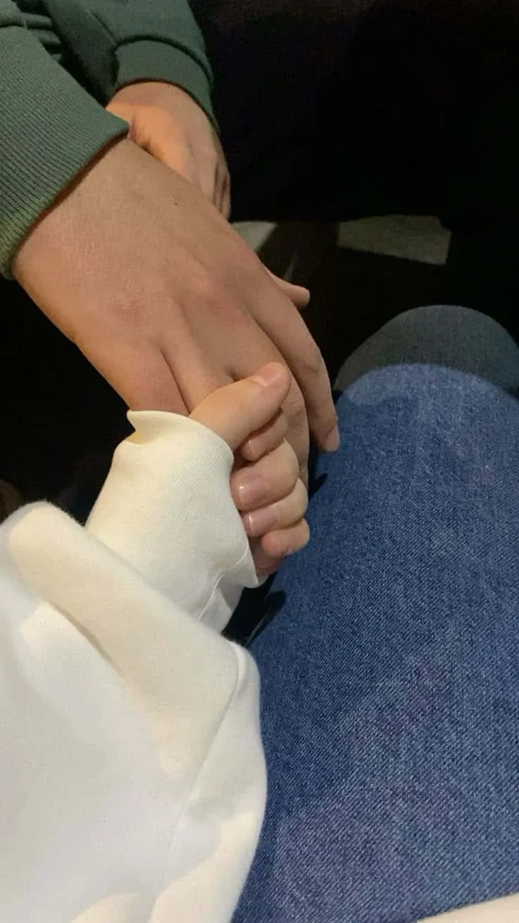couple-hand-photo3 Couple Hand Photo