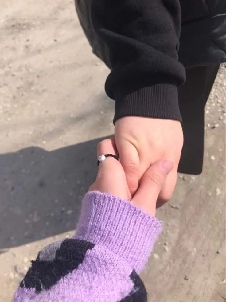 couple-hand-photo5 Couple Hand Photo