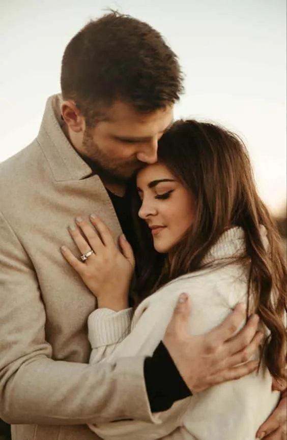 couple-hug-images1 Couple Hug Images
