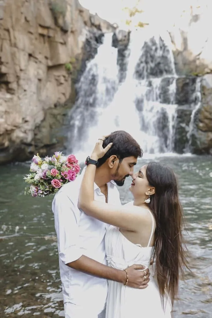 love-couple-dp1 Love Couple Images