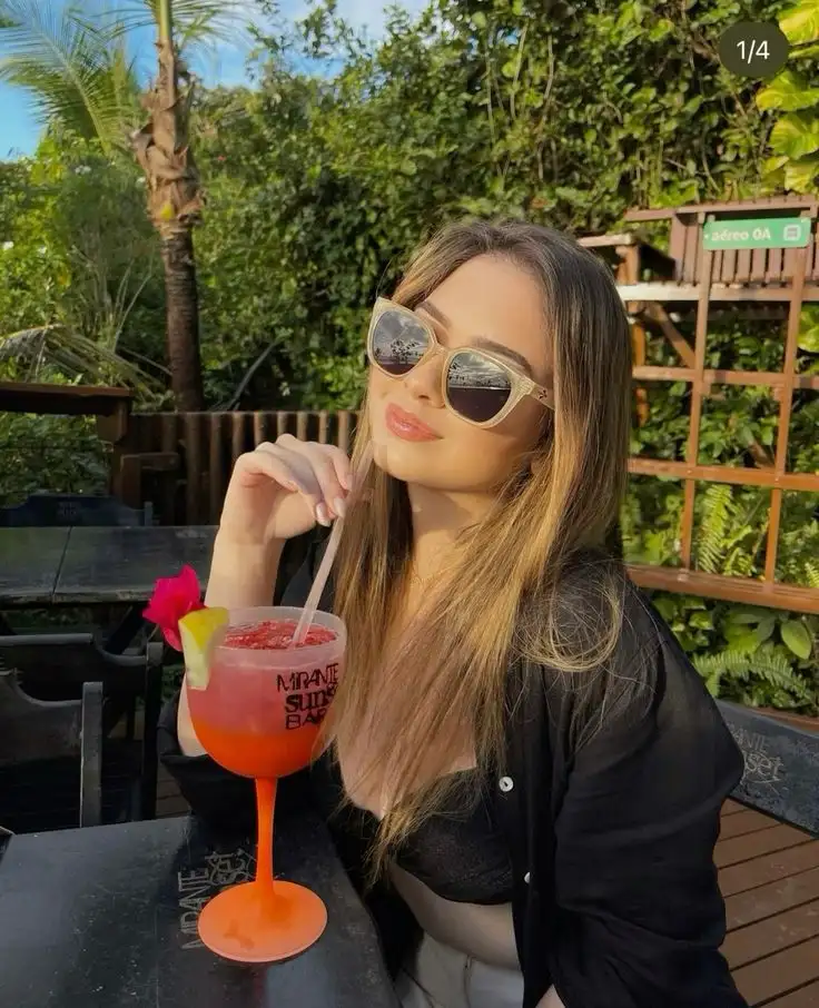 stylish-girl-pic-for-instagram-5 Stylish Girl Pic For Instagram