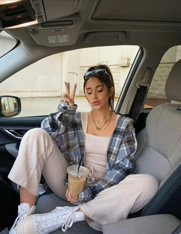 stylish-girl-pic-for-instagram-8 Stylish Girl Pic For Instagram