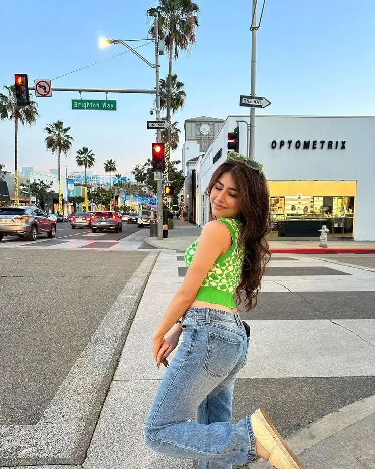 stylish-whatsapp-dp-for-girl-7 Stylish Whatsapp Dp For Girl